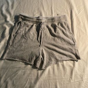YOGALICIOUS SHORTS